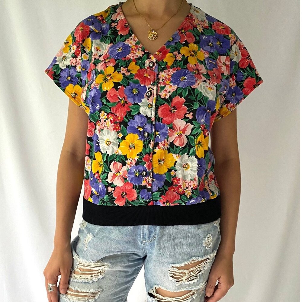 80s vintage colorful floral print retro short sleeved button up crop top shirt